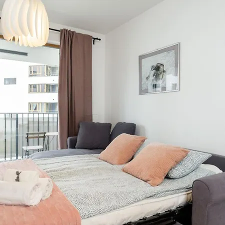 Superb Vistula Apartmán Varšava